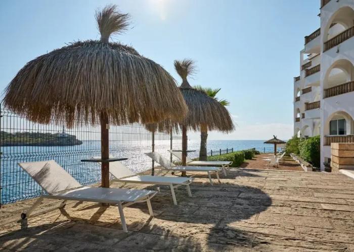 Orange Colom Seaside Apartments