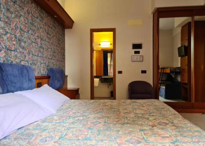 Hotel Sabra
