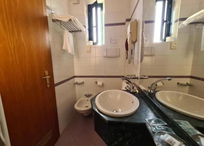 Hotel Sabra