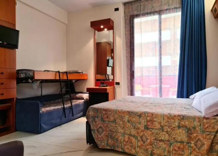 Hotel Sabra