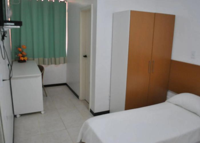 Hotel Algas Marinhas