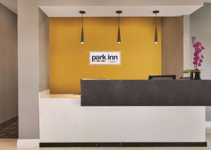 Park Inn by Radisson Brampton, On