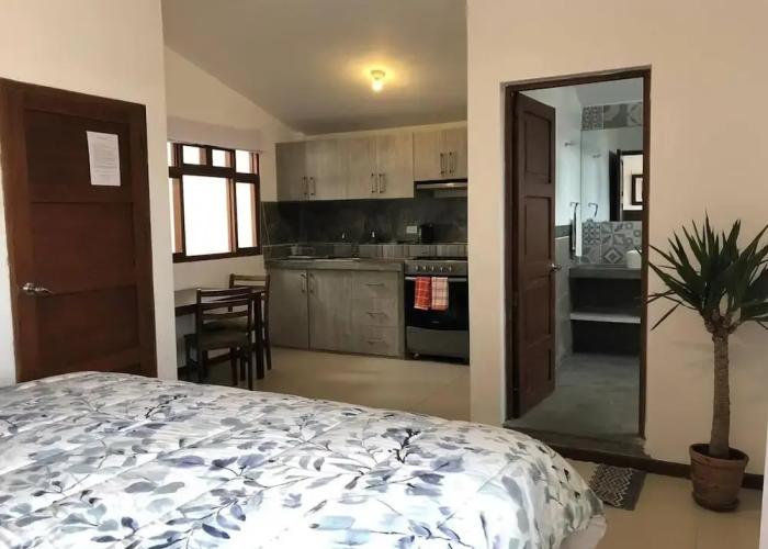 Apartment 1bedstudiohuanchaco/balcony/closetolocalsights