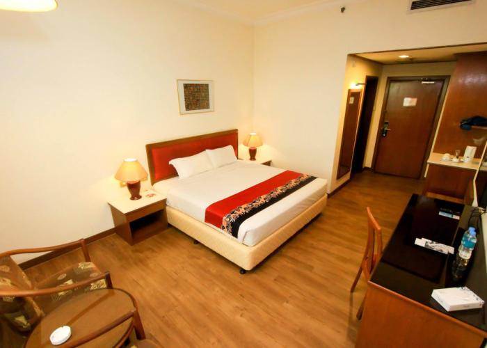 Crystal Crown Hotel Harbour View
