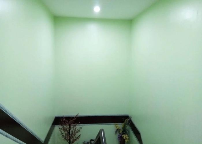 OYO 89407 EZI Hotel