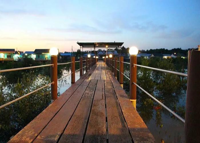 Sea Lion Pulau Ketam Bungalow Homestay