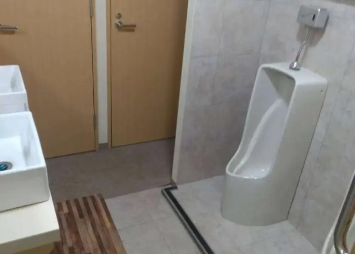 World Inn Muroran Nakamano-Ie! Noboribetsu, Toyako, Sapporo, and Airport Direct Bus Stop