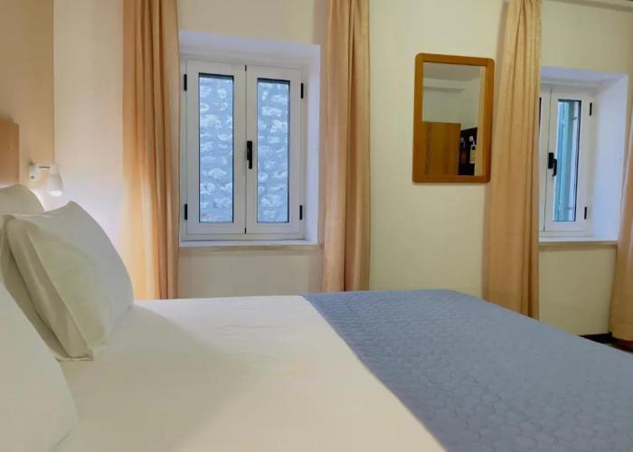 Rooms & Apartments Villa Town Gate