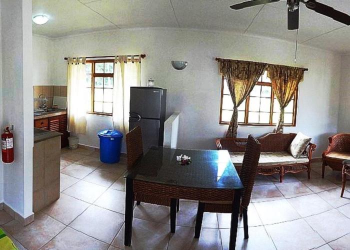 Le surmer self catering chalets