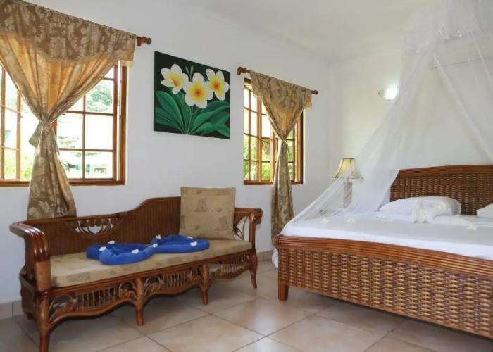 Le surmer self catering chalets