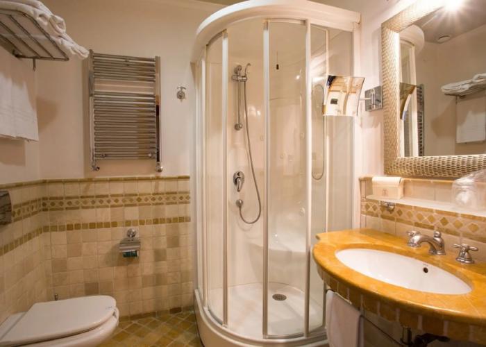 Hotel Tritone