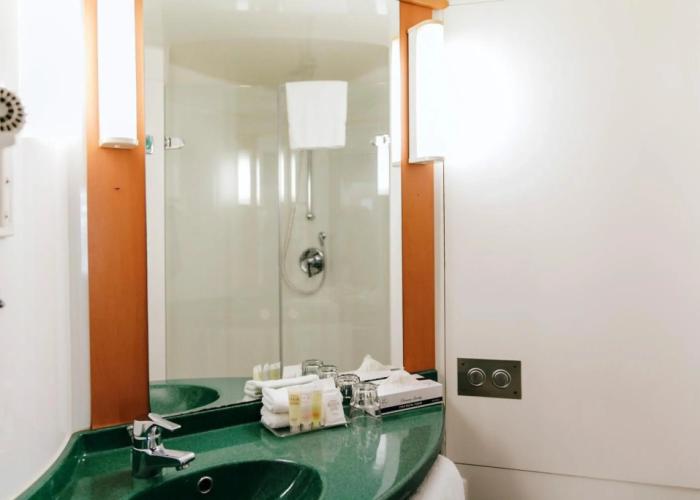 ibis Newcastle