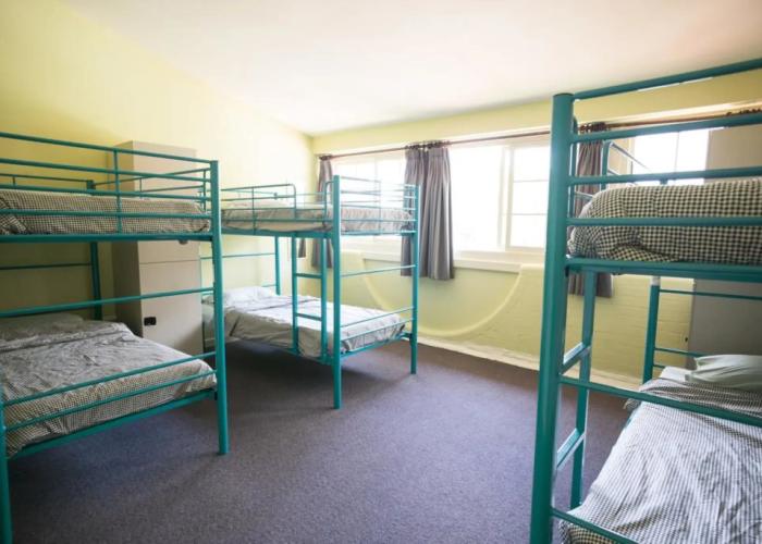 YHA Newcastle Beach