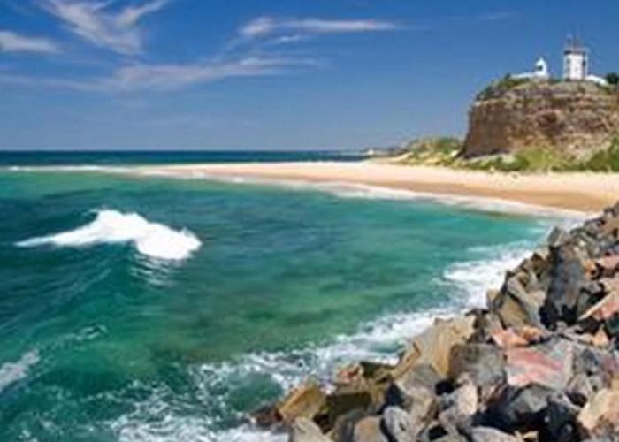 YHA Newcastle Beach