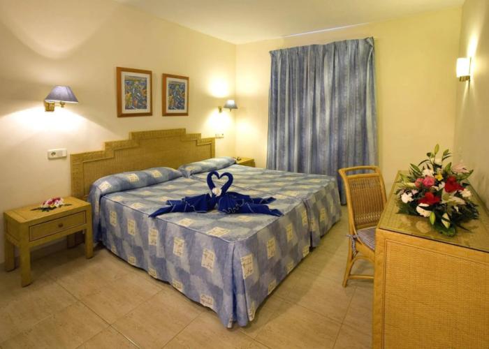 HL Club Playa Blanca Hotel