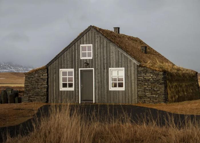Torfhús Retreat
