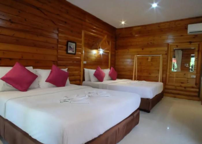 Tonsak Resort