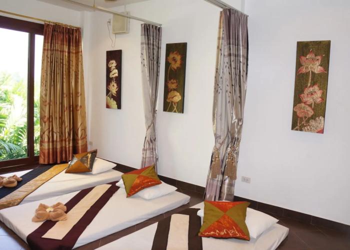 VIP Chain Resort Pool Villa