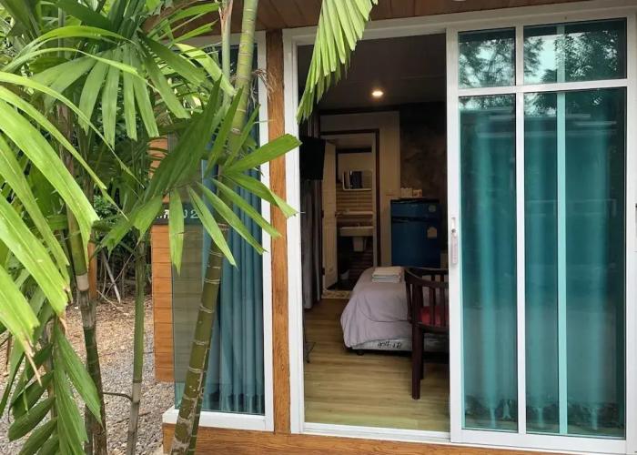 Rayonghouse Resort