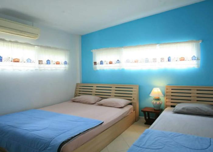 White at Sea Resort