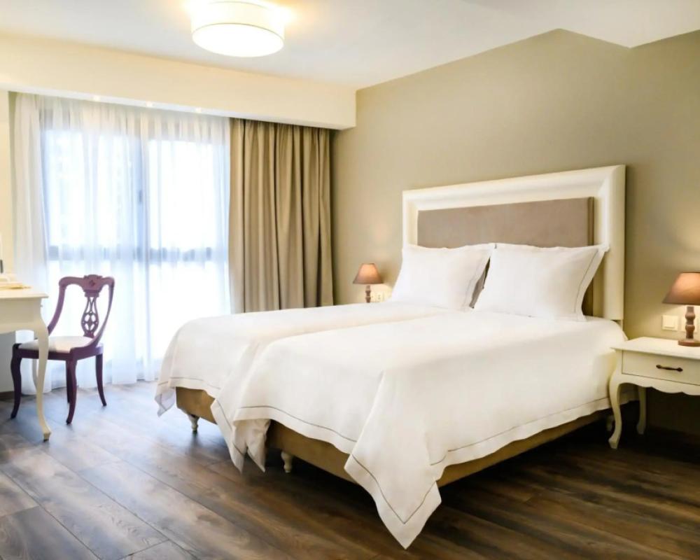 фото Emerald Suites
