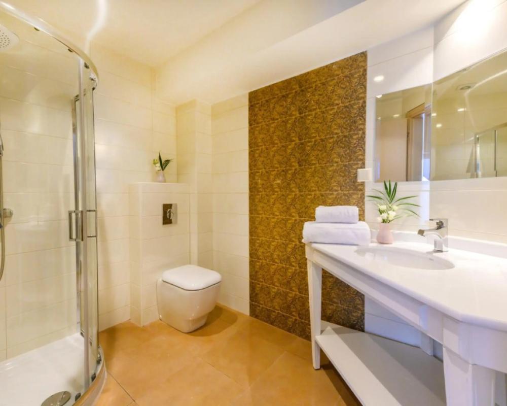 фото Emerald Suites