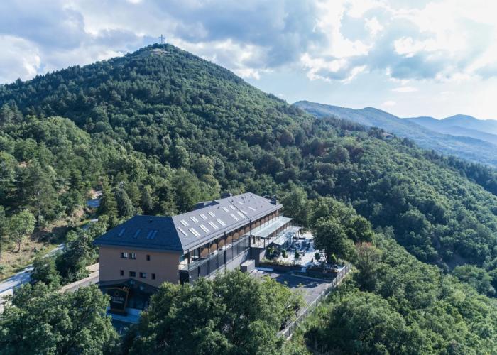 The Lynx Mountain Resort