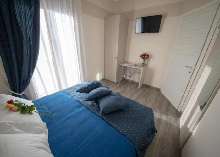 Home Hotel