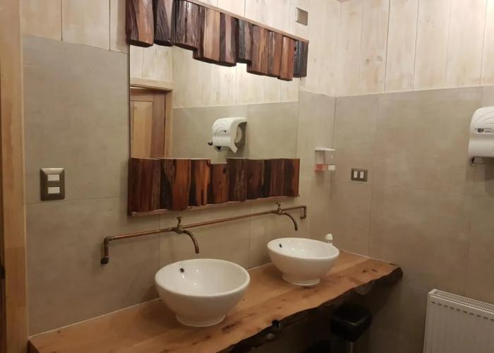 Hotel & Cafe Veliche