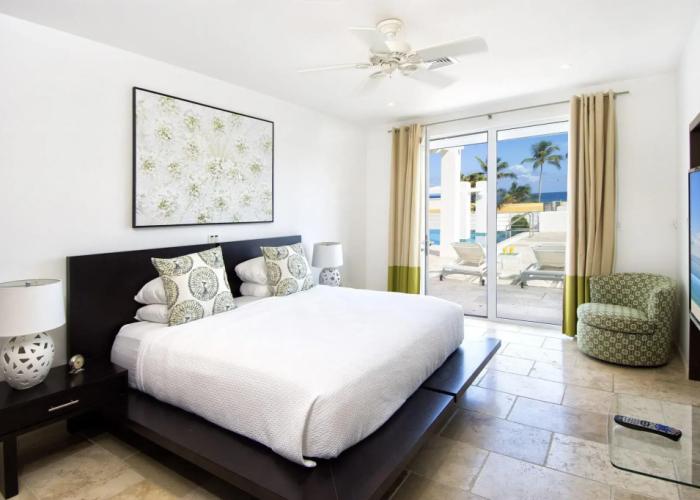 Coral Beach Club Villas & Marina