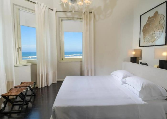 Hotel Carducci 76