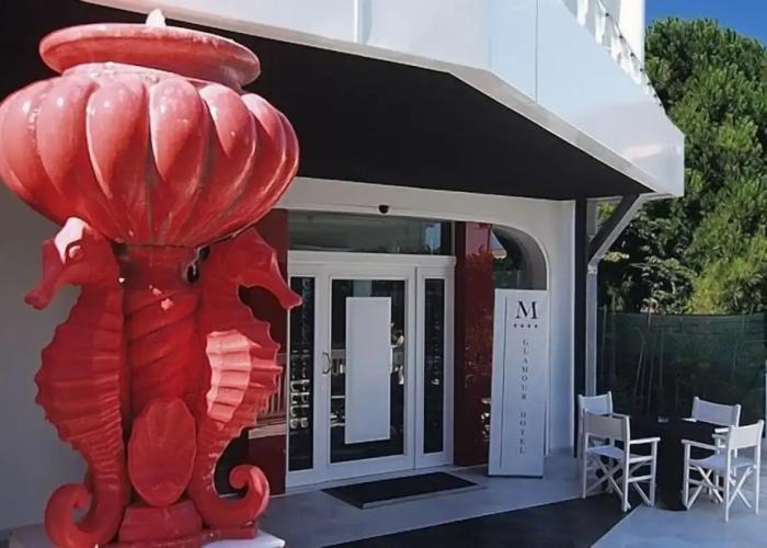 M Glamour Hotel