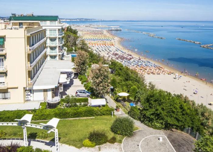 Hotel Adler