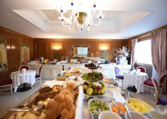 Iseolago Hotel