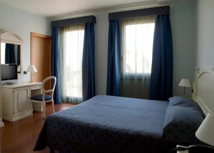 International Hotel Iseo