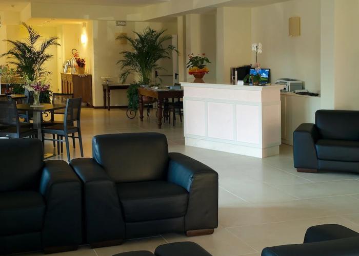 International Hotel Iseo