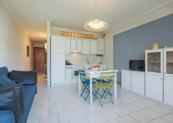 Interno 2 in Iseo With 1 Bedrooms and 1 Bathrooms