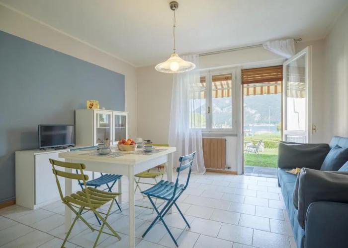 Interno 2 in Iseo With 1 Bedrooms and 1 Bathrooms