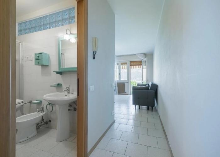 Interno 2 in Iseo With 1 Bedrooms and 1 Bathrooms