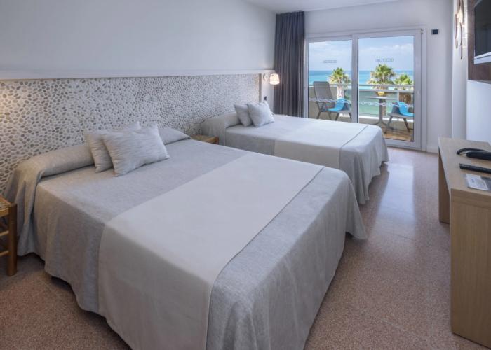 Caprici Beach Hotel & Spa