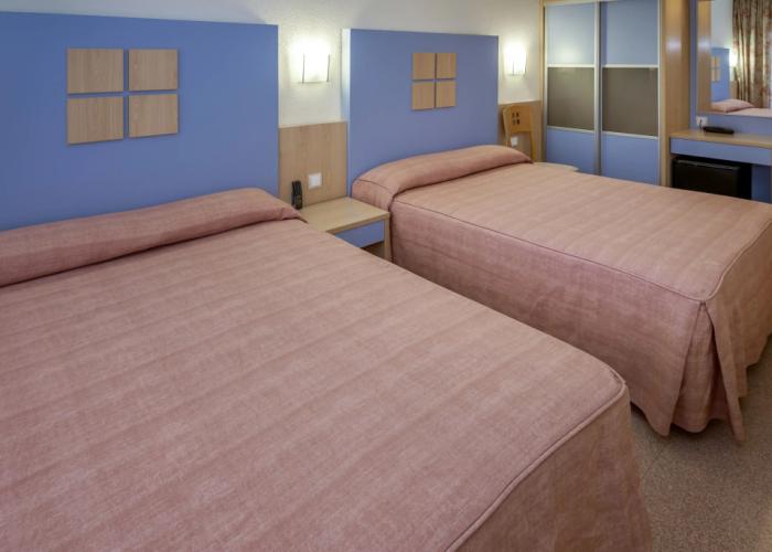 Caprici Beach Hotel & Spa
