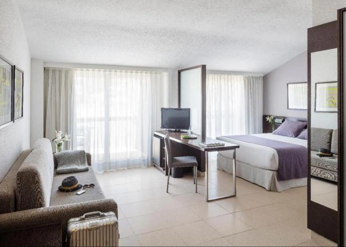 AQUA Hotel The Breeze – All Inclusive – Adults Only +18