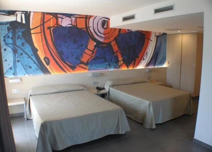 Riviera Hotel