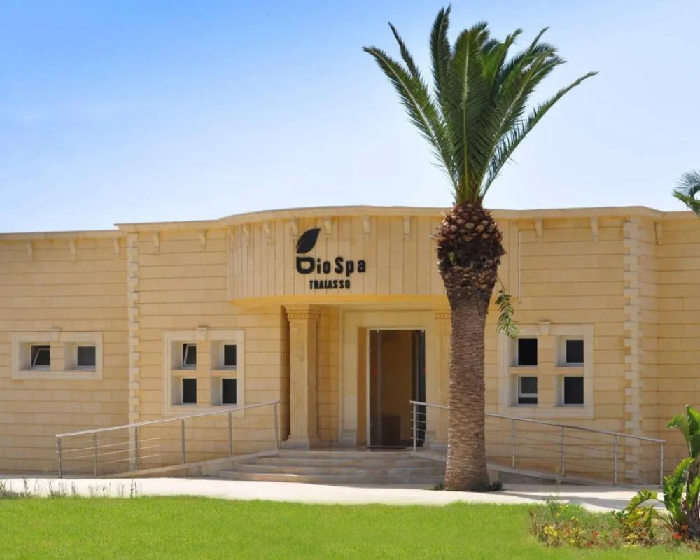 Royal Lido Resort & Spa