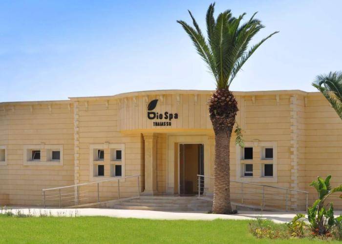 Royal Lido Resort & Spa