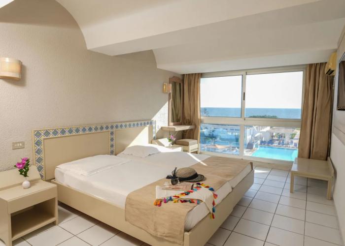 Hotel Les Pyramides