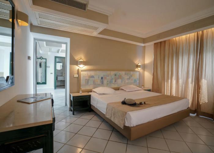 Hotel Les Pyramides