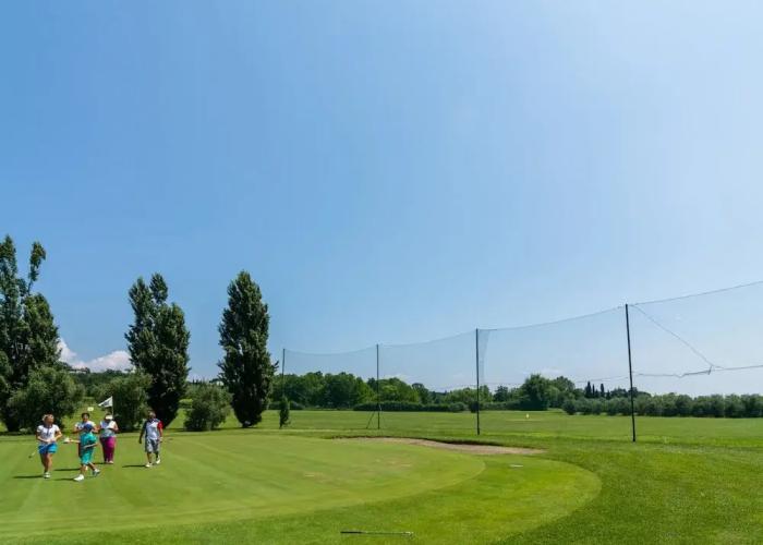 Agriturismo with Pool near Golf Course & Salò
