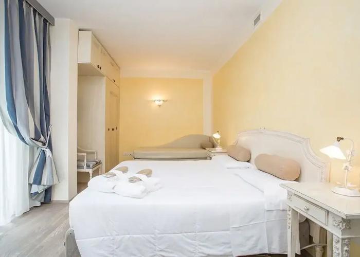 Hotel Spiaggia d'Oro - Charme & Boutique 4 Stars Hotel Lake Garda