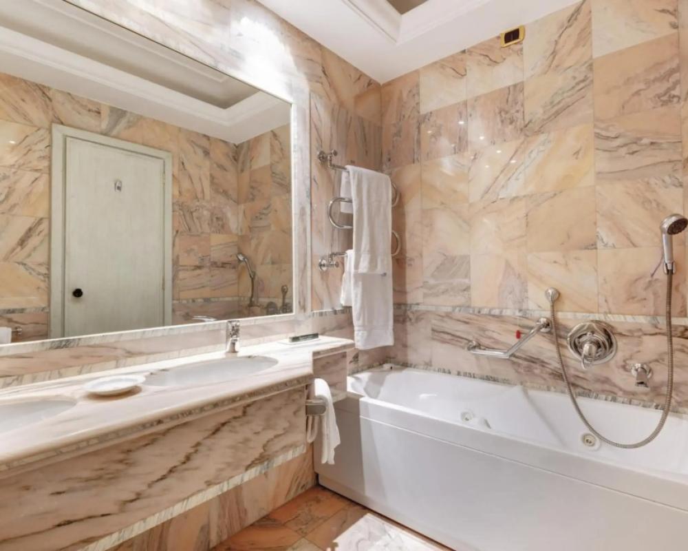 фото Borgo Palace